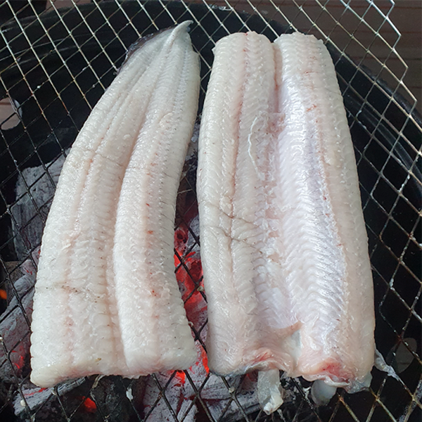 Freshwater Eel Fillet 1 Pack (About 400g)