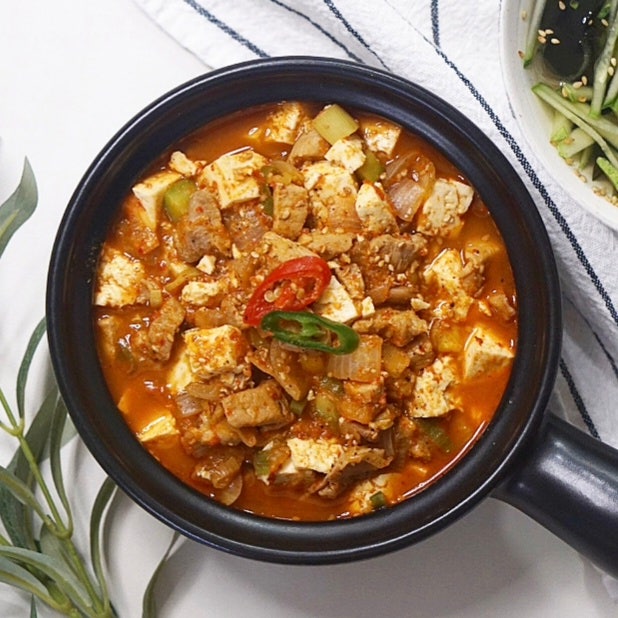 돼지고기 두부 짜글이 (1-2인분)
