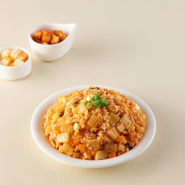 [홈스랑] 볶은 깍두기 비빔밥 (220g, 1인분)