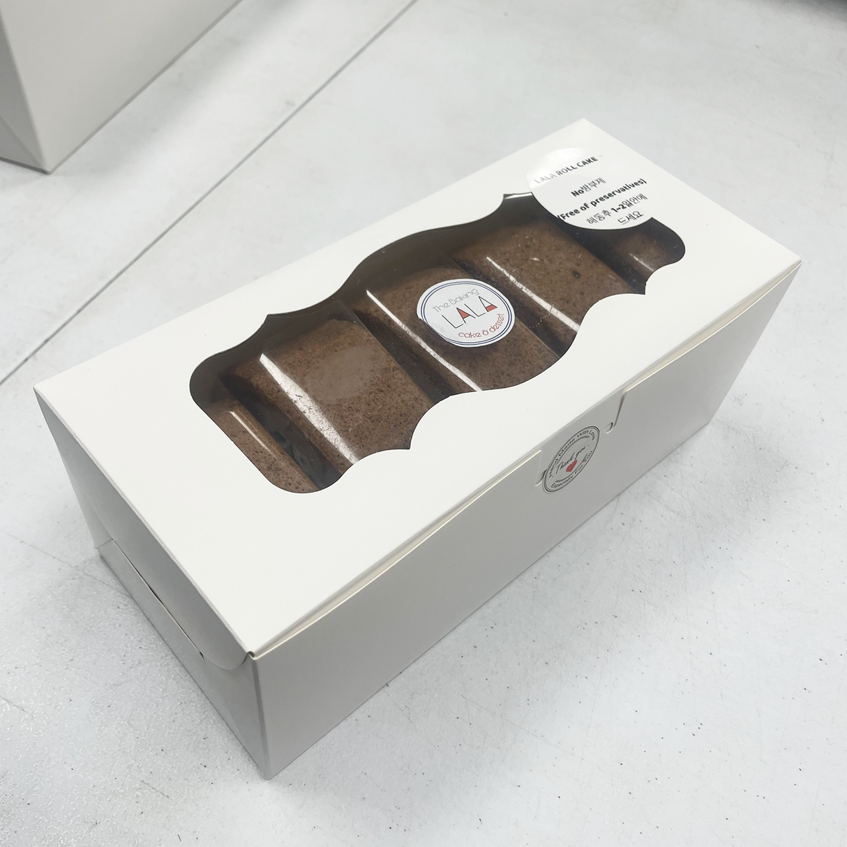 [BakingLaLa] Oreo Roll Cake 1 Box (5 Pieces)