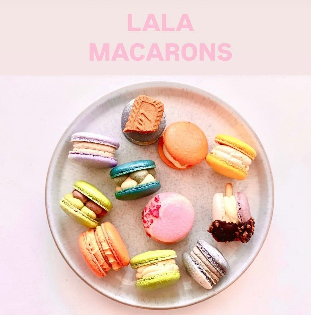Macaron 6 Pieces (Strawberry/Green Tea Chocolate/Oreo/Injeolmi/Black Sesame/Earl Grey)