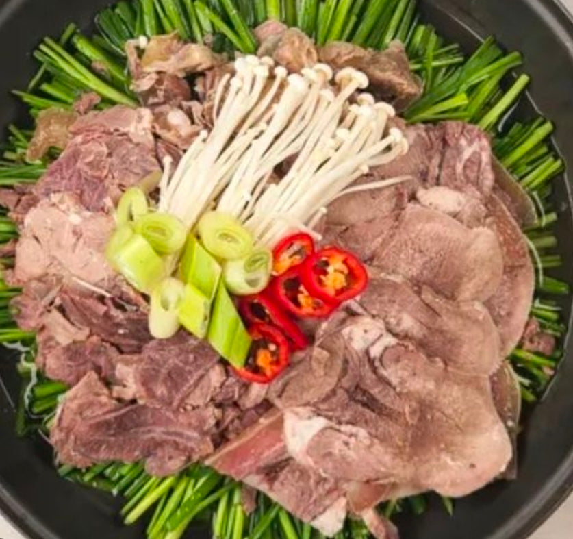 돼지사태 모듬수육 (2-3인분)